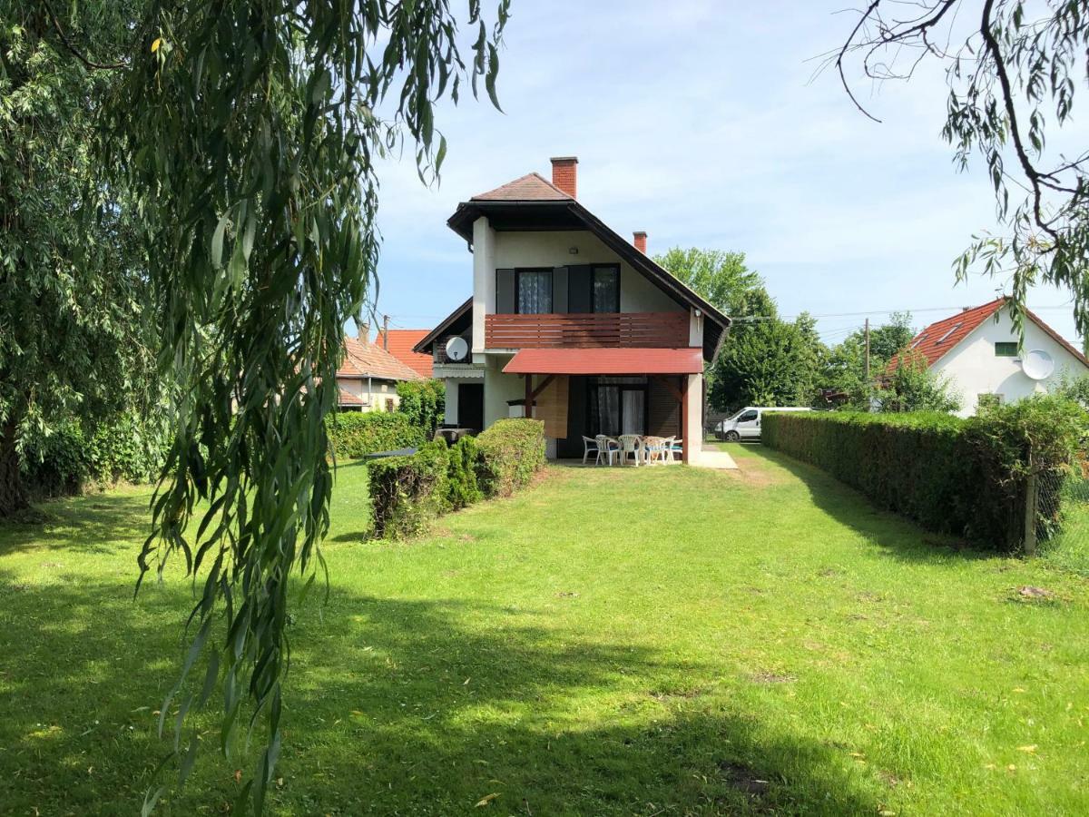 Maria Villa Balatonmáriafürdő Buitenkant foto